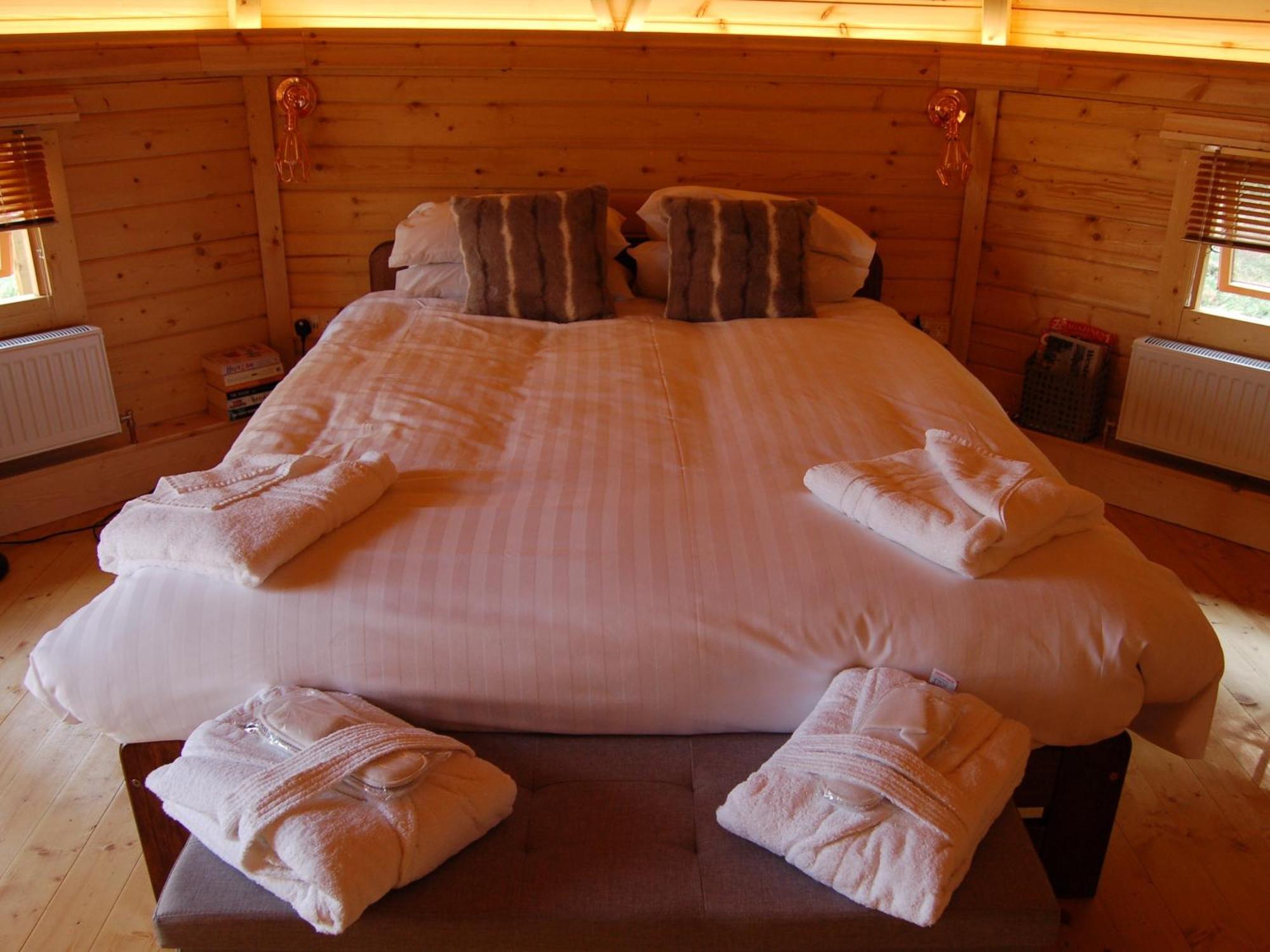 Romantic Rural Retreats Crewkerne Værelse billede